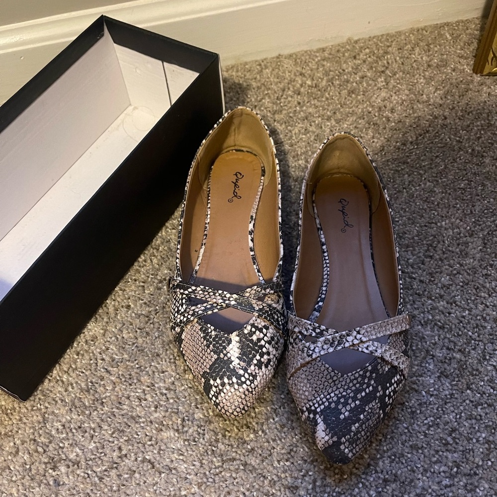 Lulus, size 7.5